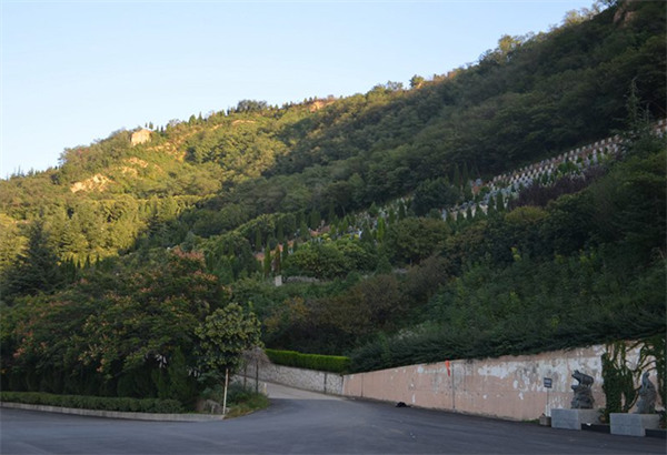 西安市灞橋區高橋墓園